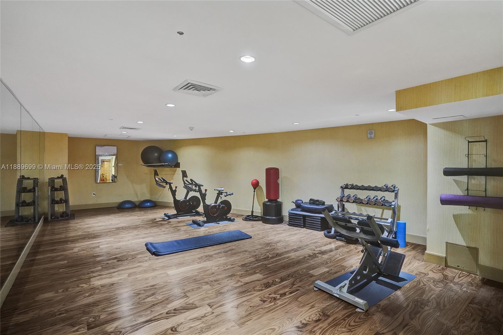 50 Biscayne Blvd #3908, Miami FL 33132