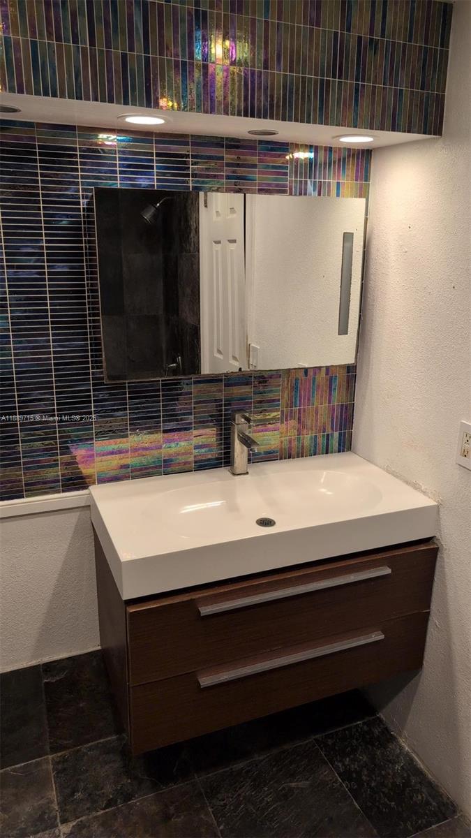 11930 N Bayshore Dr #1103, North Miami FL 33181