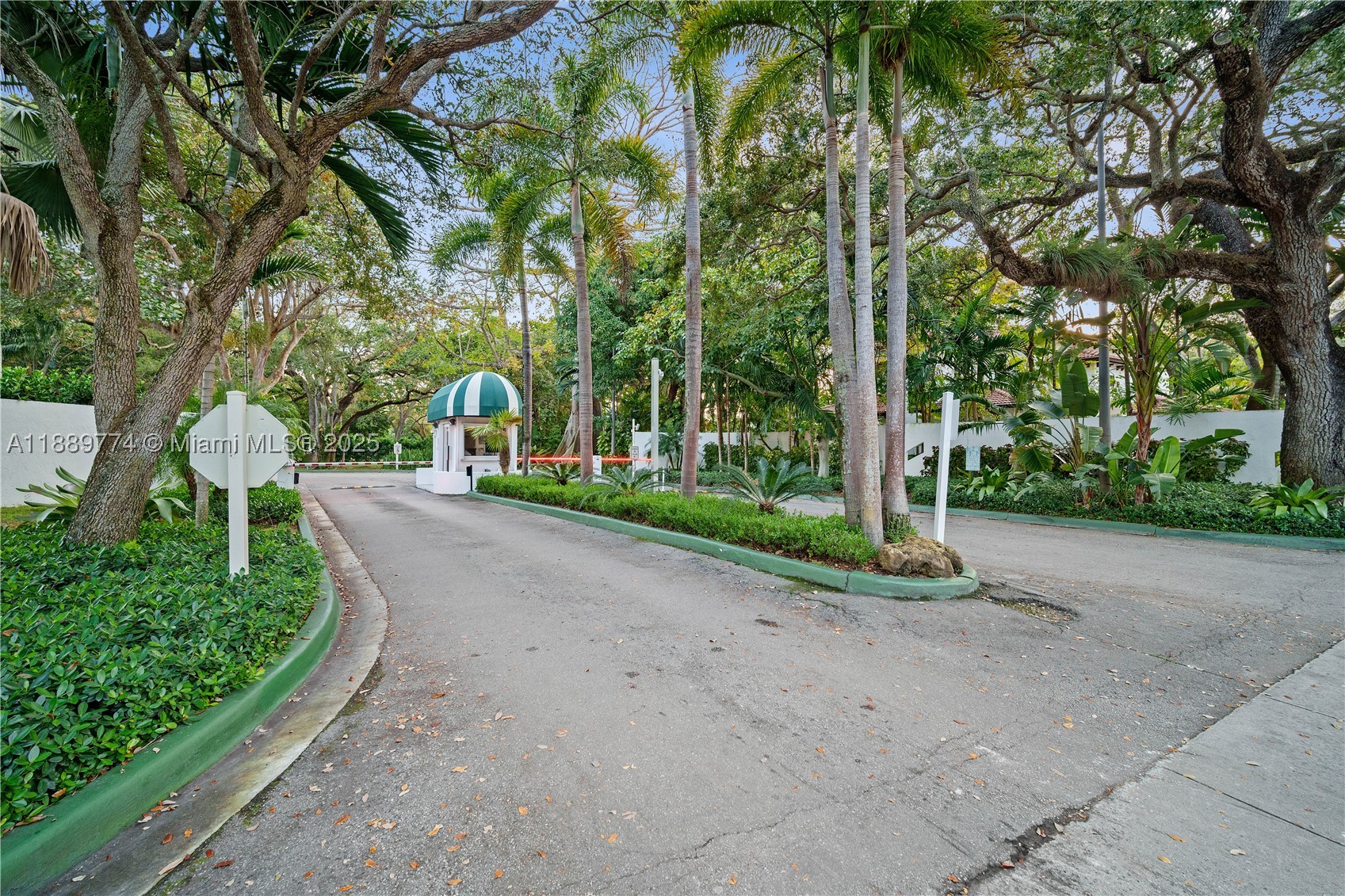 770 NE 69th St #2H, Miami FL 33138