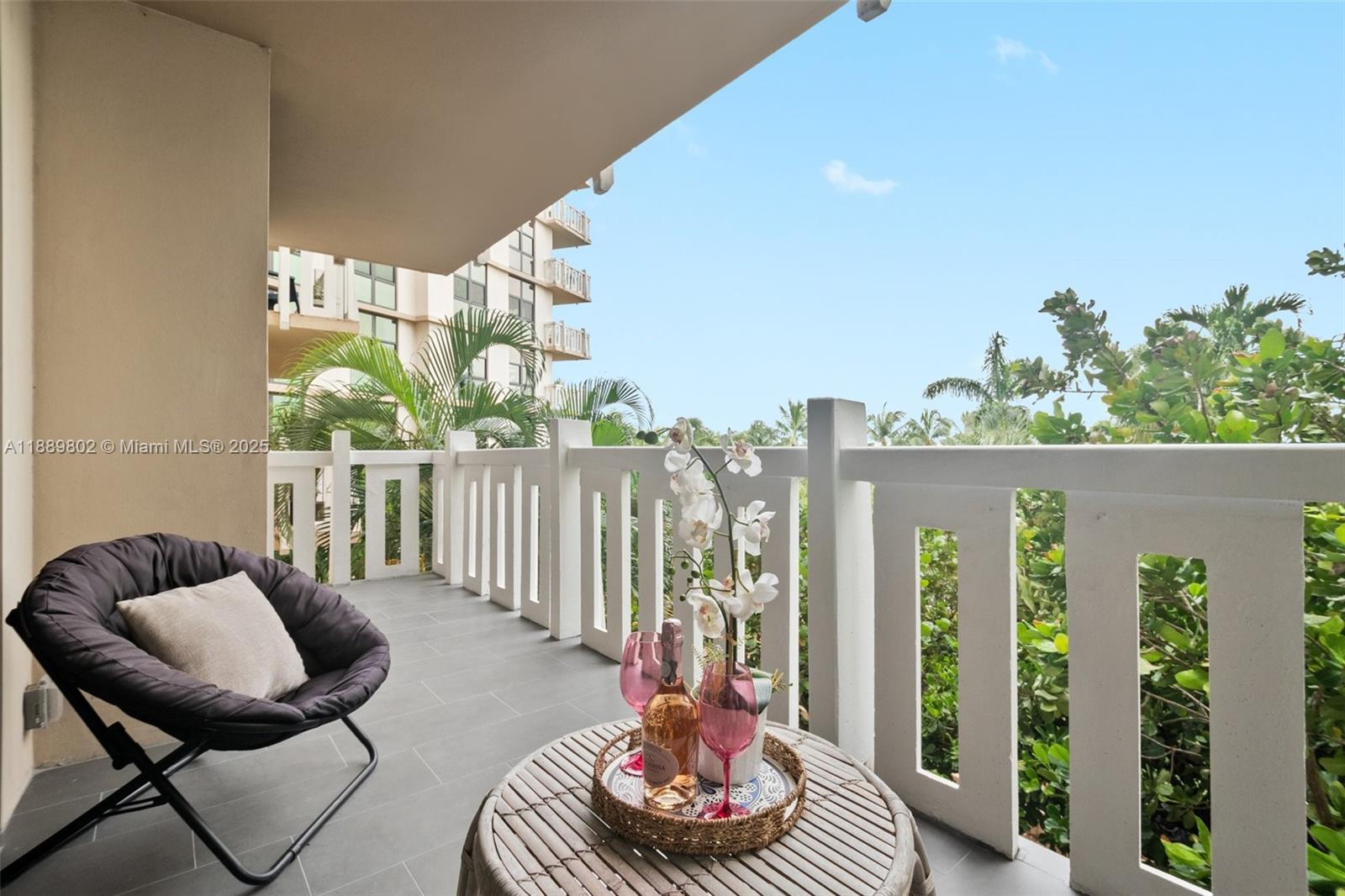 1121 Crandon Blvd #D304, Key Biscayne FL 33149