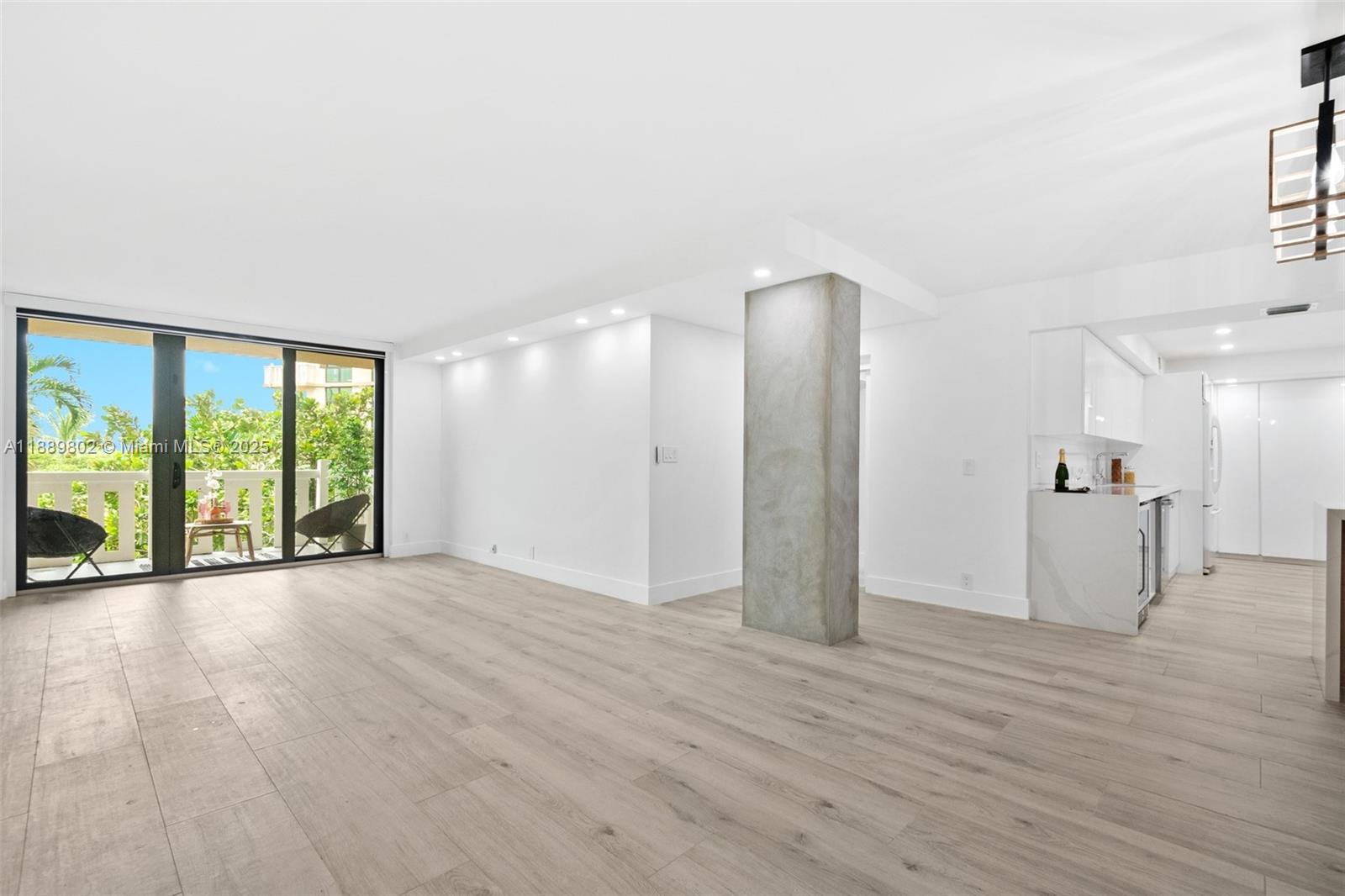 1121 Crandon Blvd #D304, Key Biscayne FL 33149