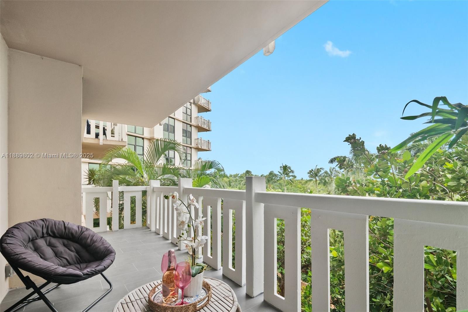1121 Crandon Blvd #D304, Key Biscayne FL 33149