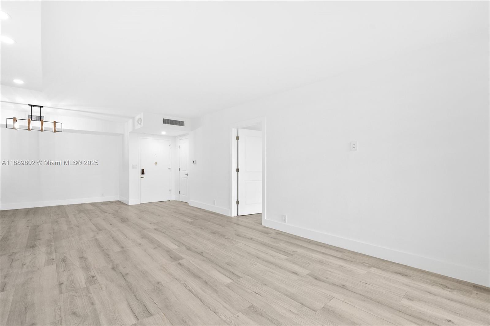 1121 Crandon Blvd #D304, Key Biscayne FL 33149