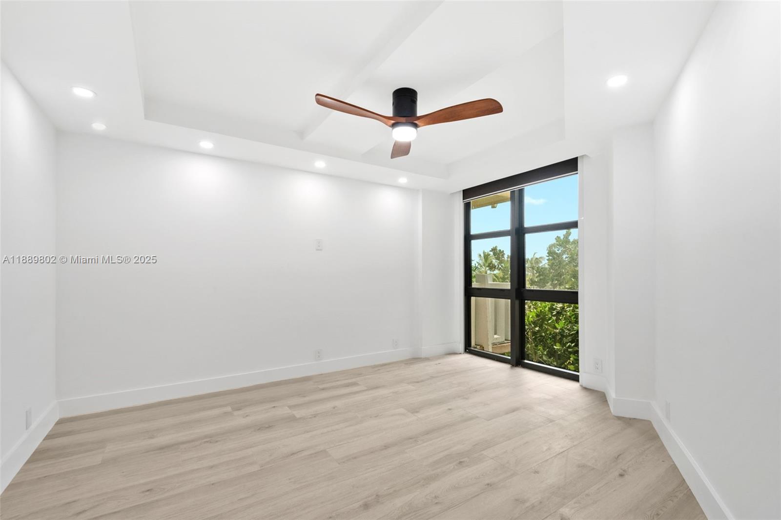 1121 Crandon Blvd #D304, Key Biscayne FL 33149