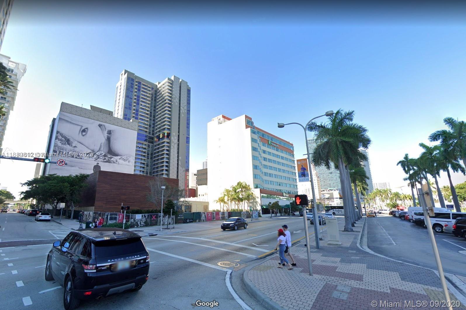 244 Biscayne Blvd #2105, Miami FL 33132