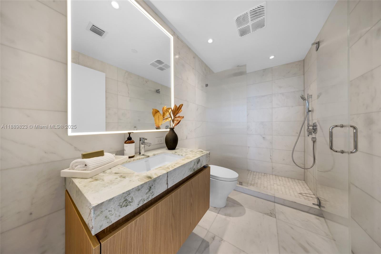 500 Alton Rd #2008, Miami Beach FL 33139