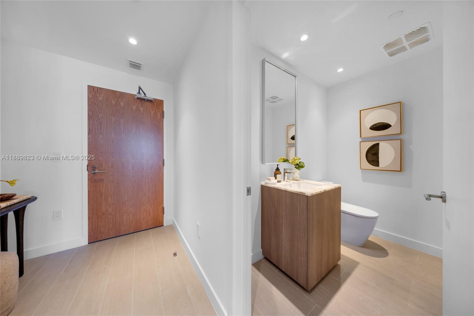 500 Alton Rd #2008, Miami Beach FL 33139