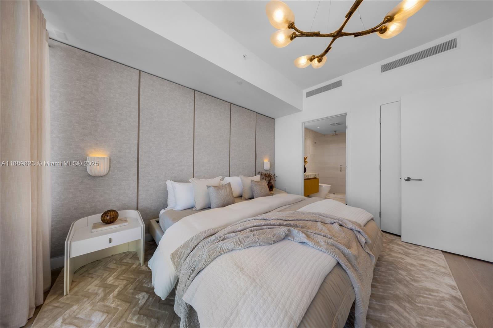 500 Alton Rd #2008, Miami Beach FL 33139