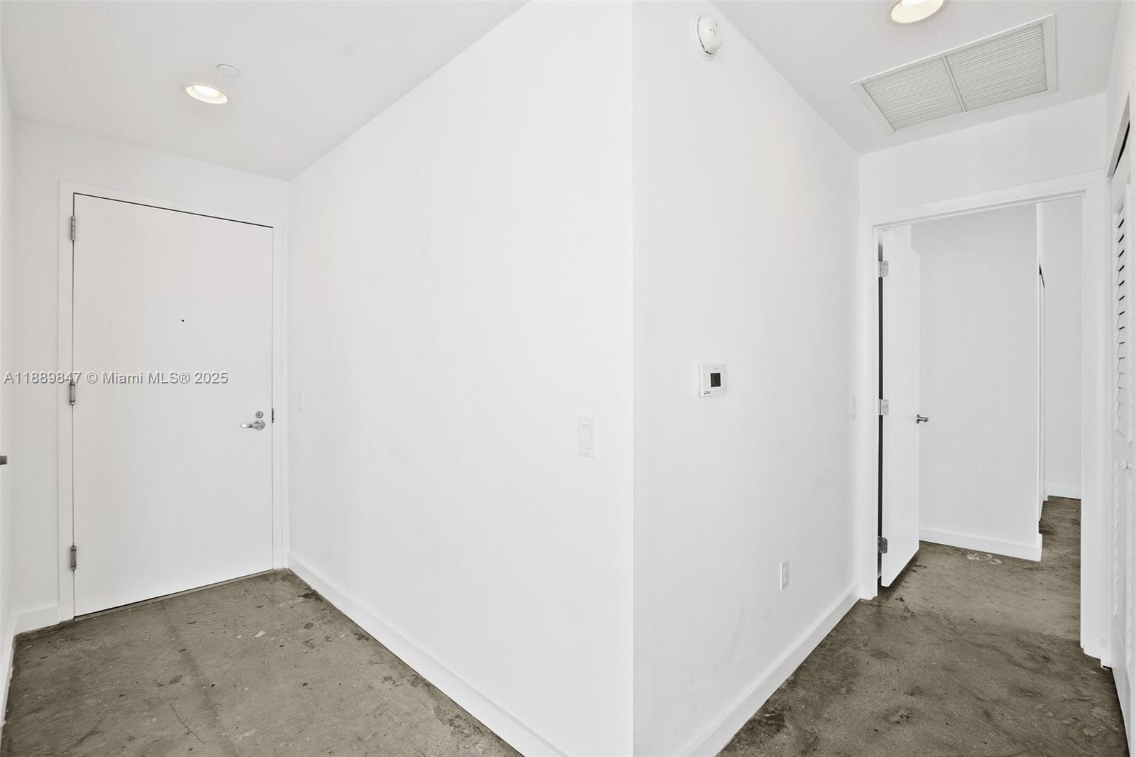 151 SE 1st St #3511, Miami FL 33131