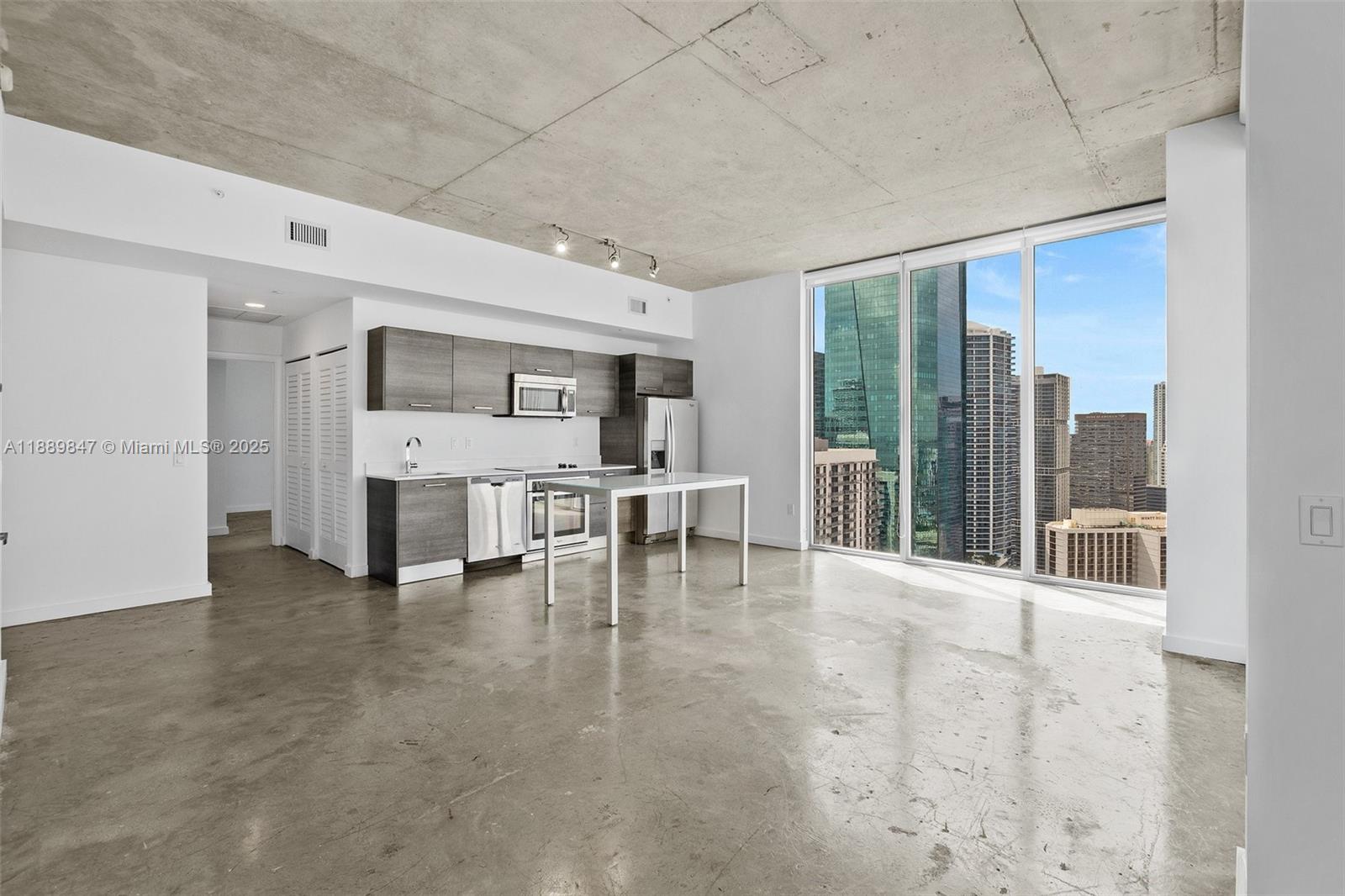 151 SE 1st St #3511, Miami FL 33131