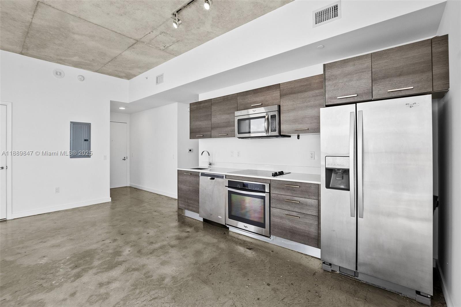 151 SE 1st St #3511, Miami FL 33131
