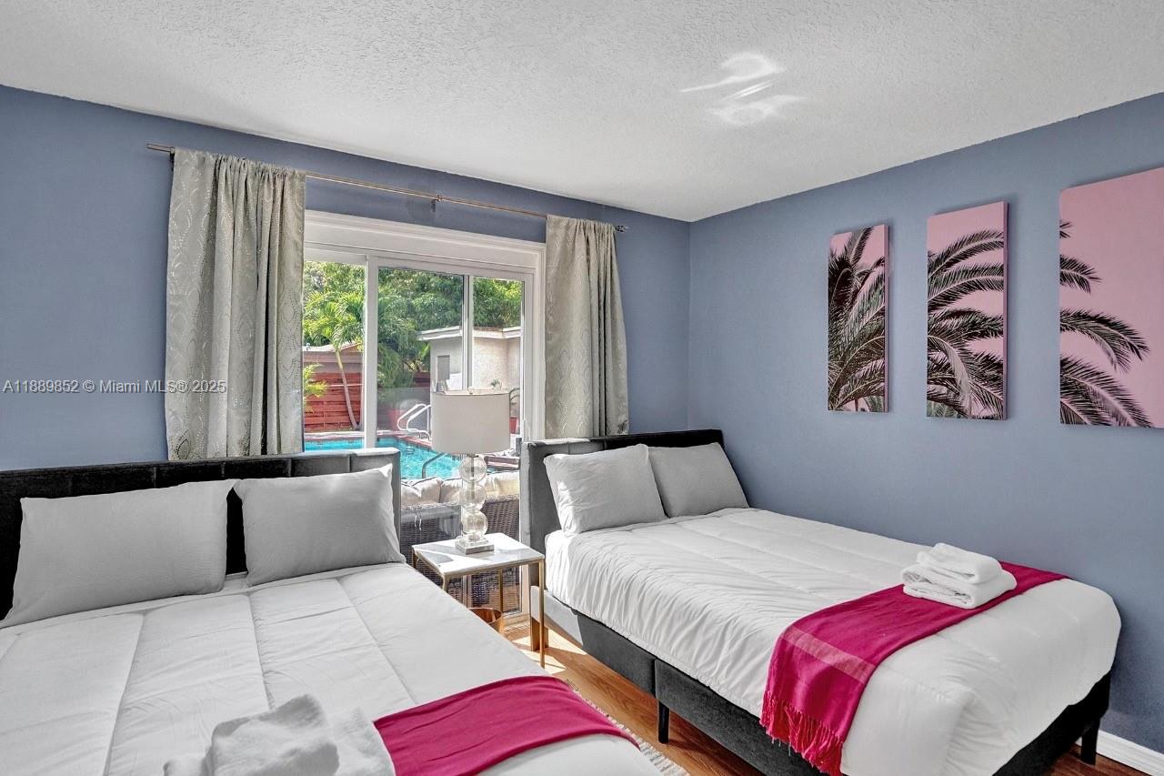 208 SW 2nd Ave, Hallandale Beach FL 33009