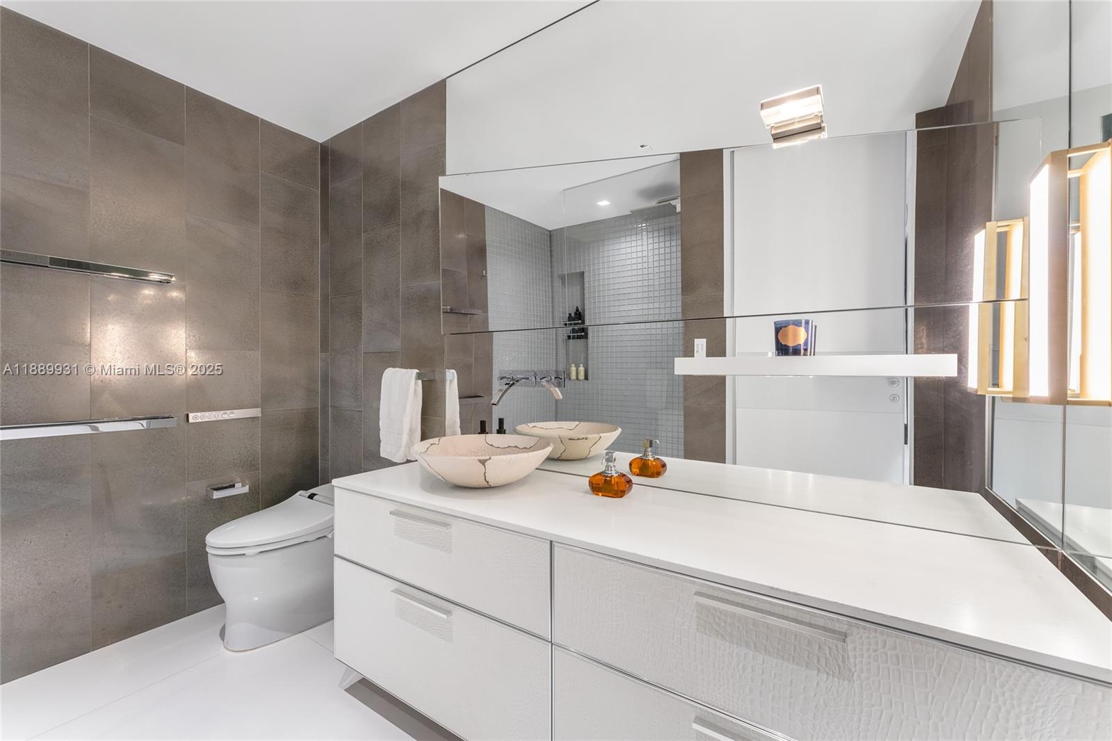 5134 Fisher Island Dr #5134, Miami Beach FL 33109
