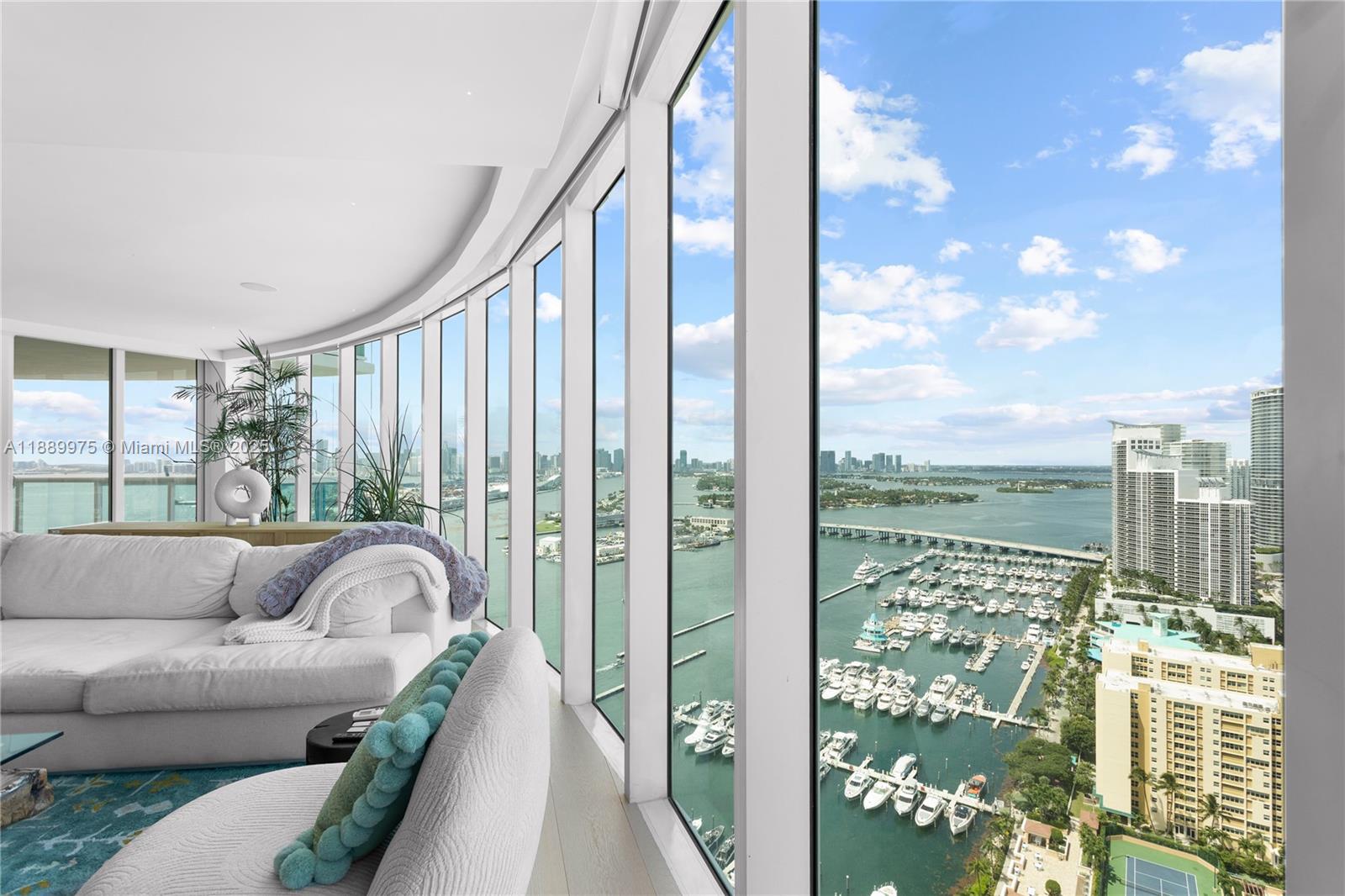 1000 S Pointe Dr #3301, Miami Beach FL 33139