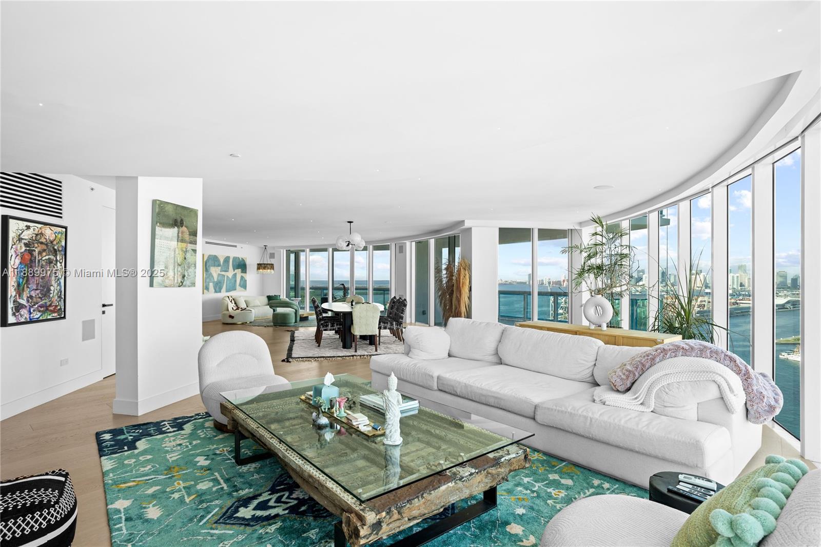 1000 S Pointe Dr #3301, Miami Beach FL 33139