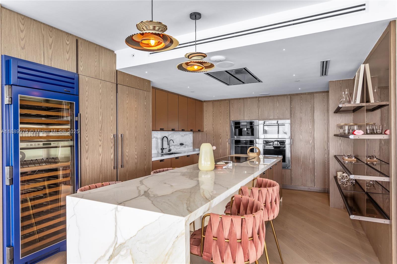 1000 S Pointe Dr #3301, Miami Beach FL 33139