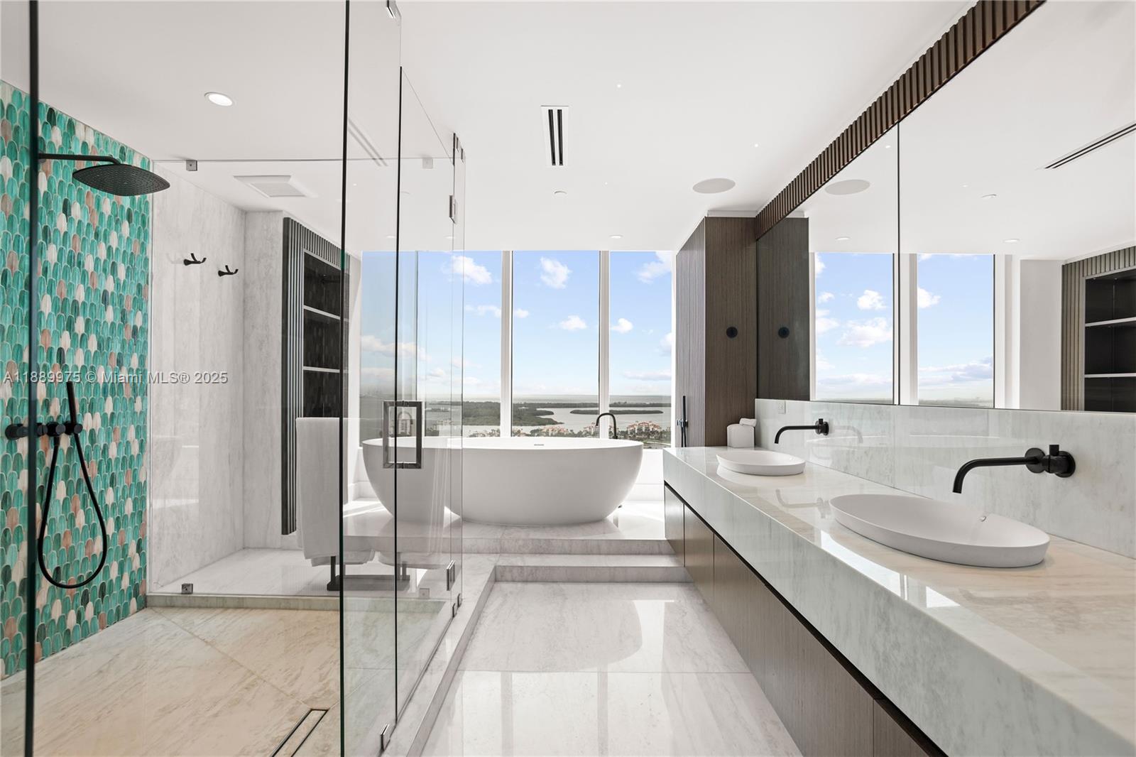 1000 S Pointe Dr #3301, Miami Beach FL 33139