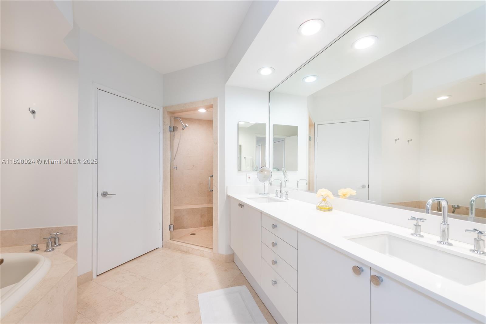 799 Crandon Blvd #607, Key Biscayne FL 33149