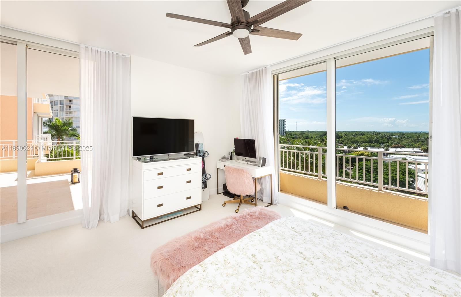799 Crandon Blvd #607, Key Biscayne FL 33149