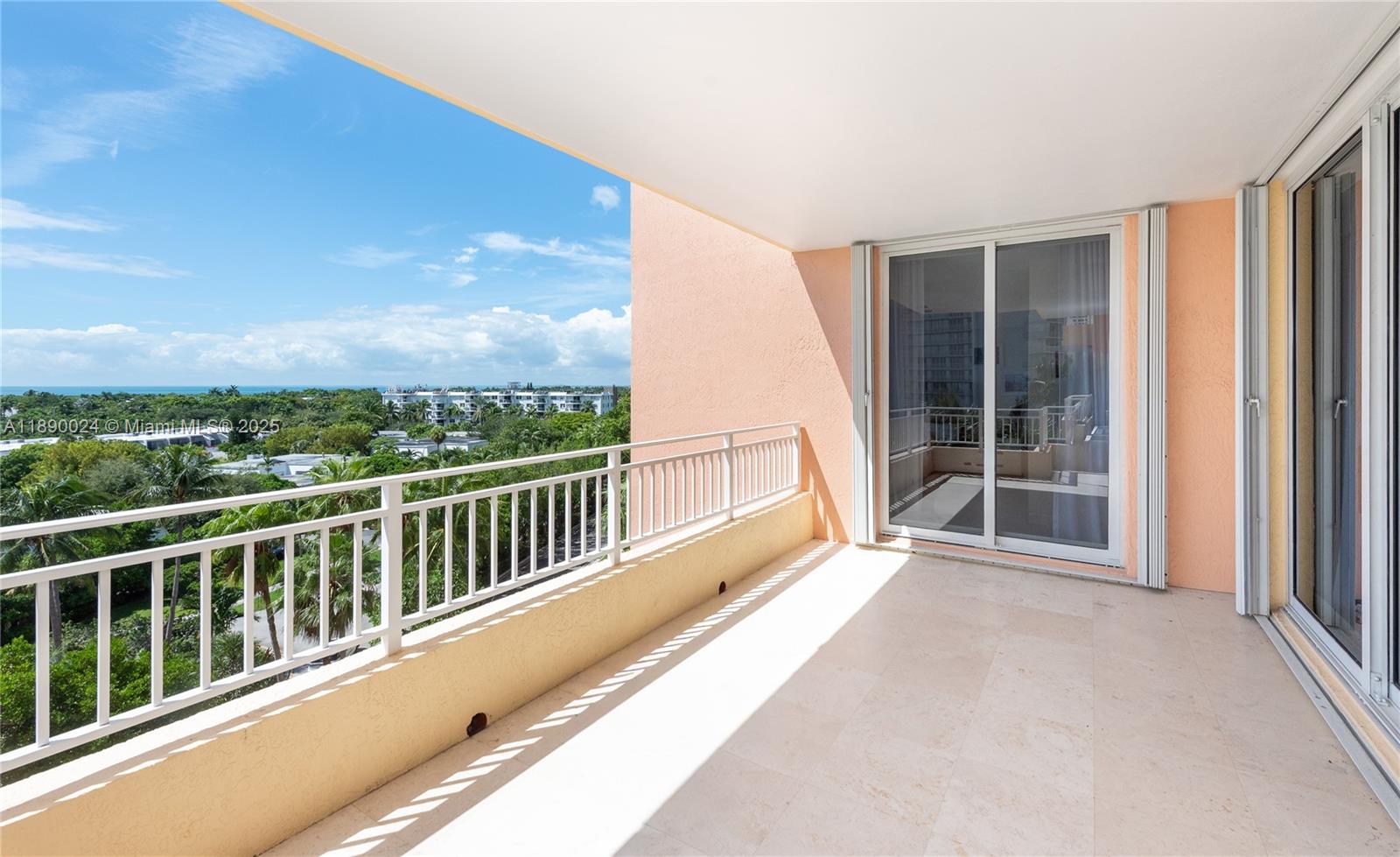 799 Crandon Blvd #607, Key Biscayne FL 33149