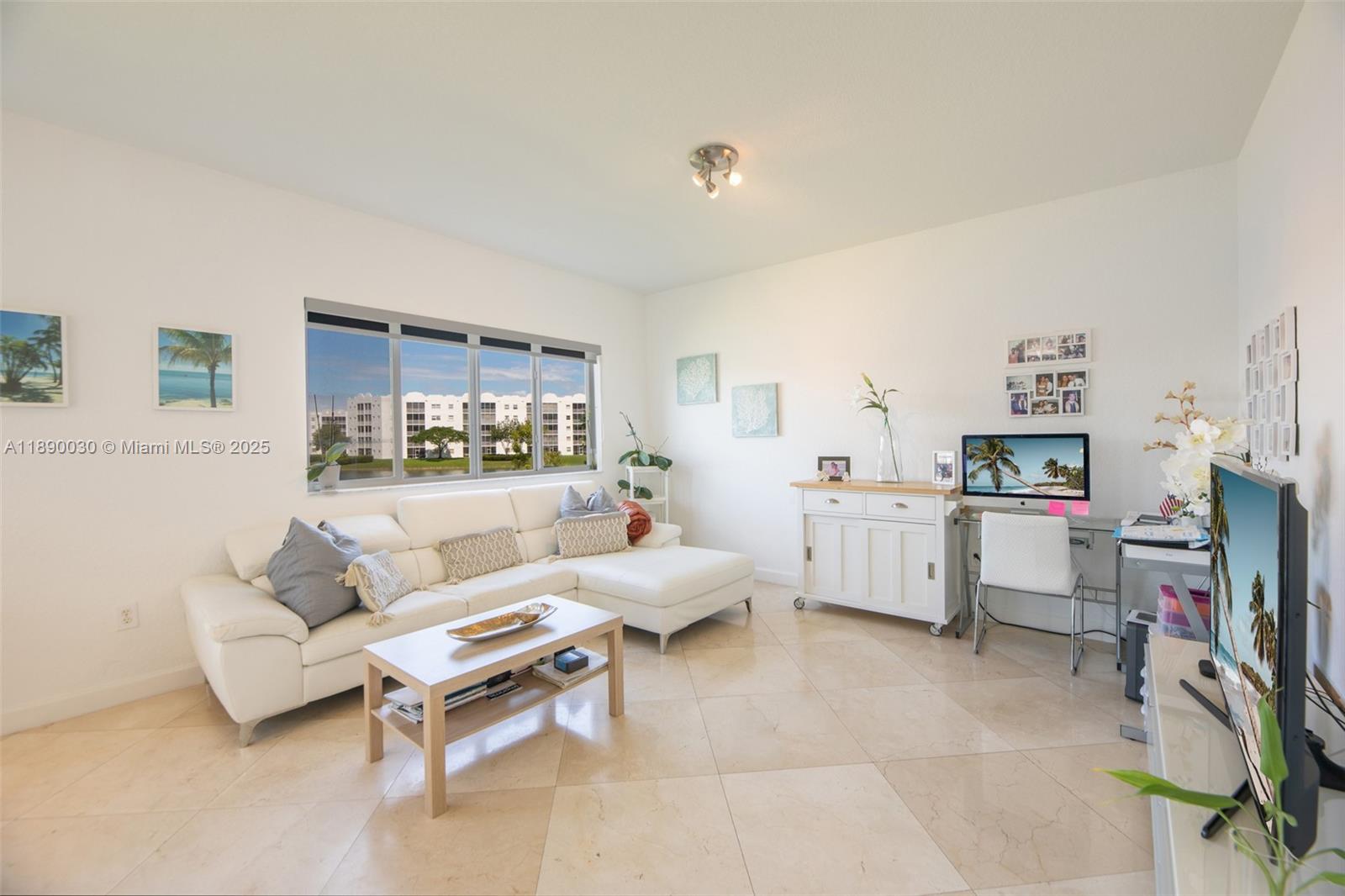 10700 NW 66th St #207, Doral FL 33178