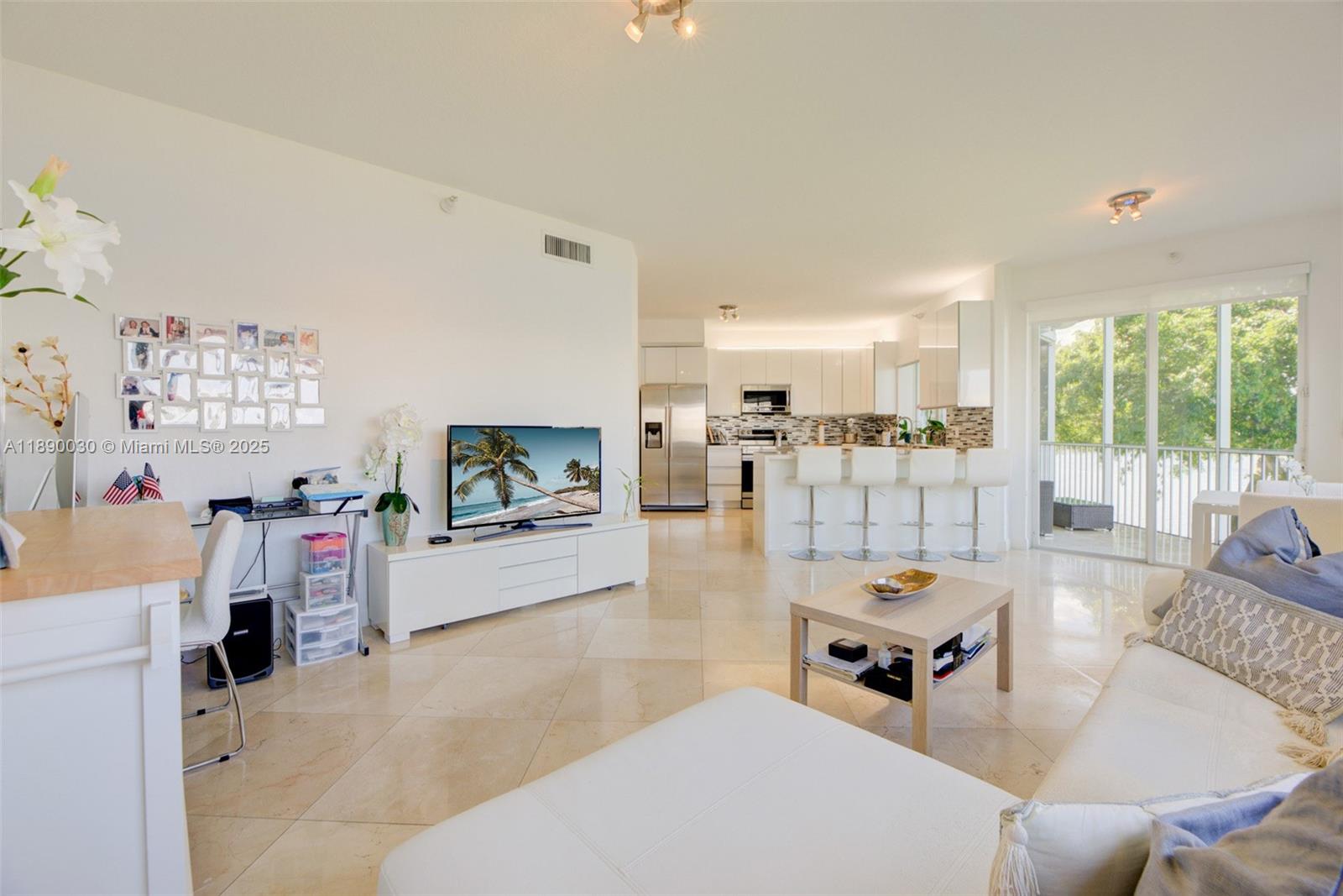 10700 NW 66th St #207, Doral FL 33178