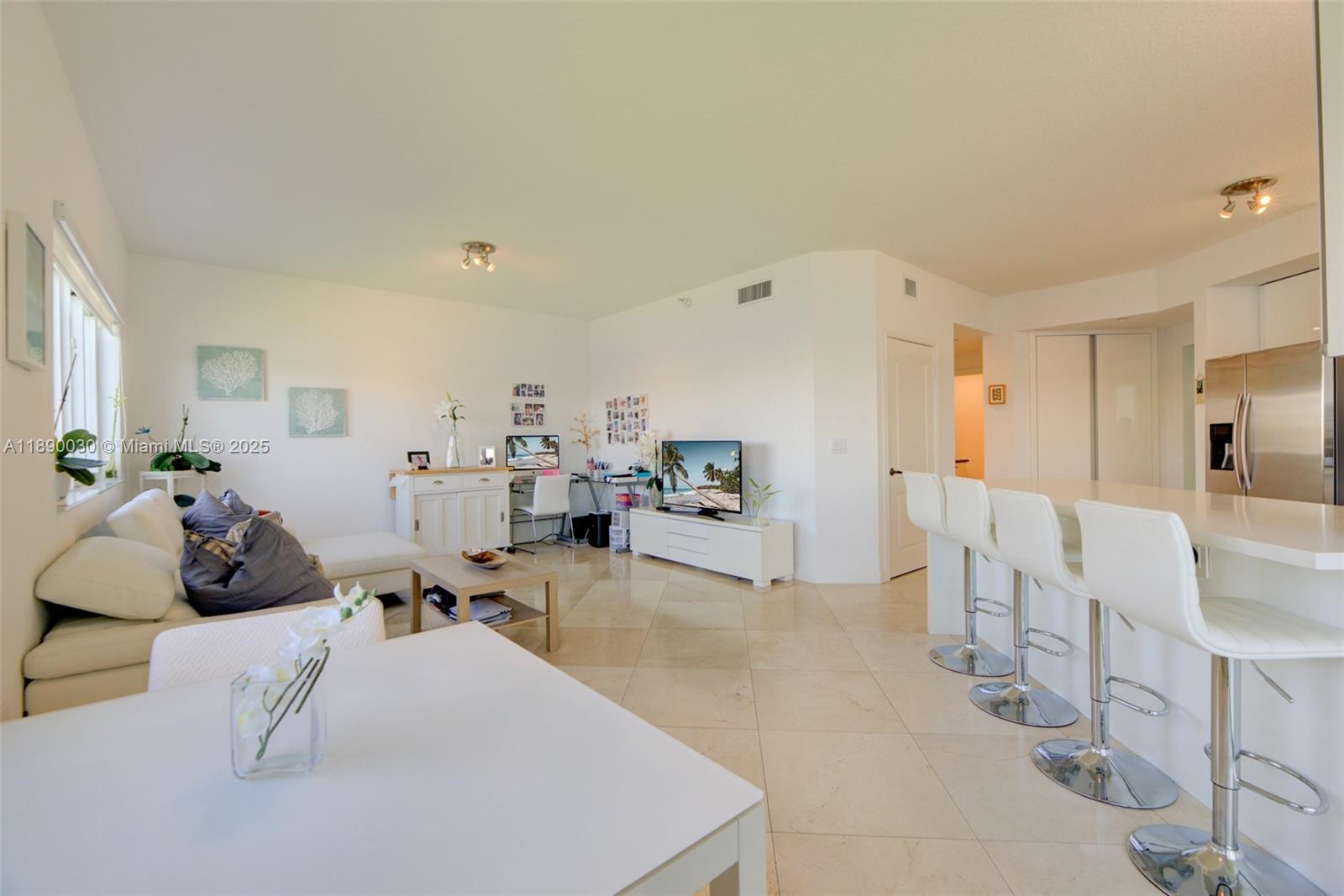 10700 NW 66th St #207, Doral FL 33178