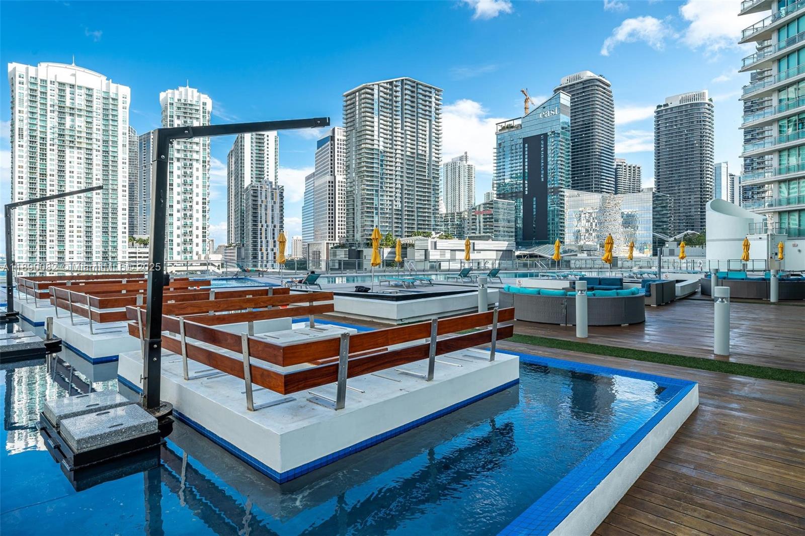 92 SW 3rd St #2712, Miami FL 33130