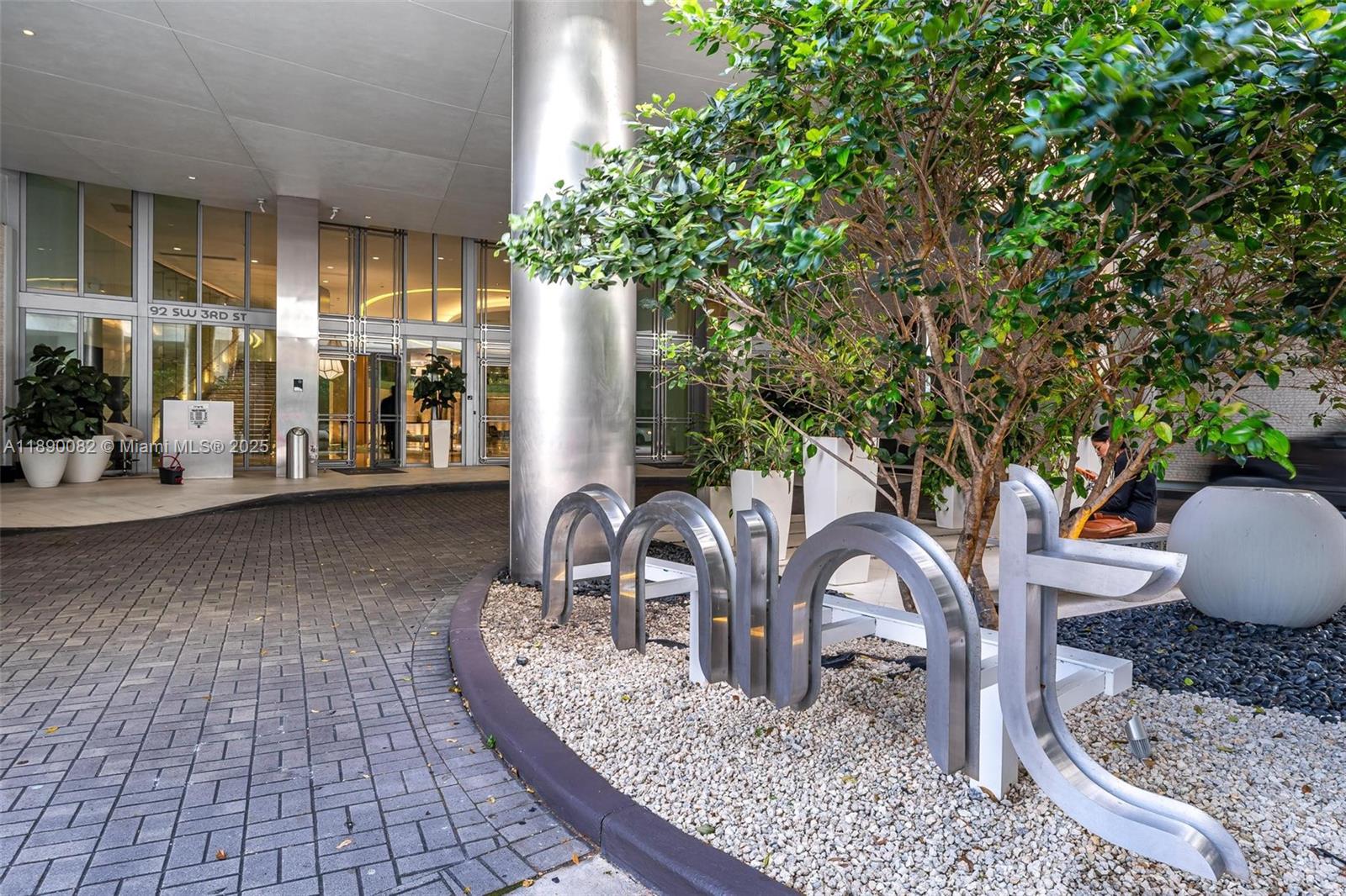 92 SW 3rd St #2712, Miami FL 33130