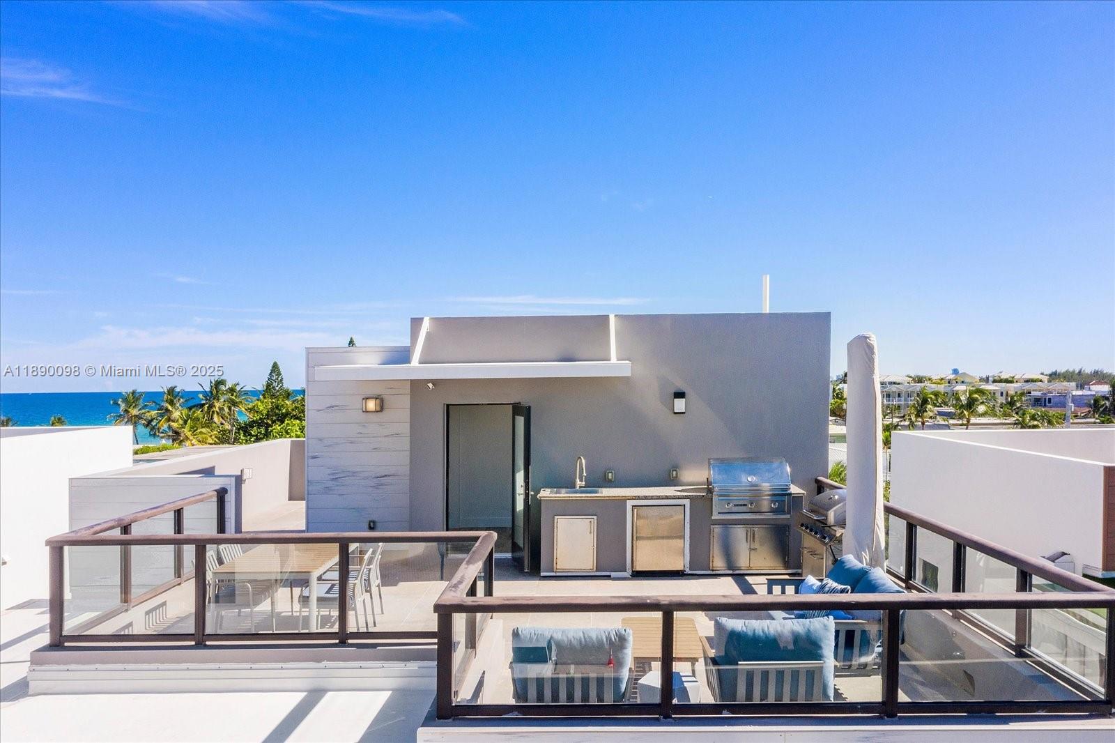 332 Balboa St, Hollywood FL 33019