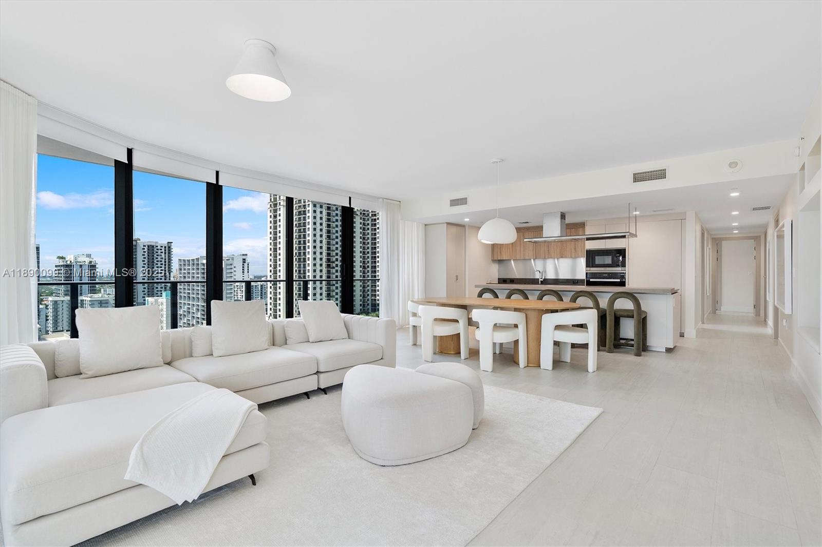 1000 Brickell Plz #2102, Miami FL 33131