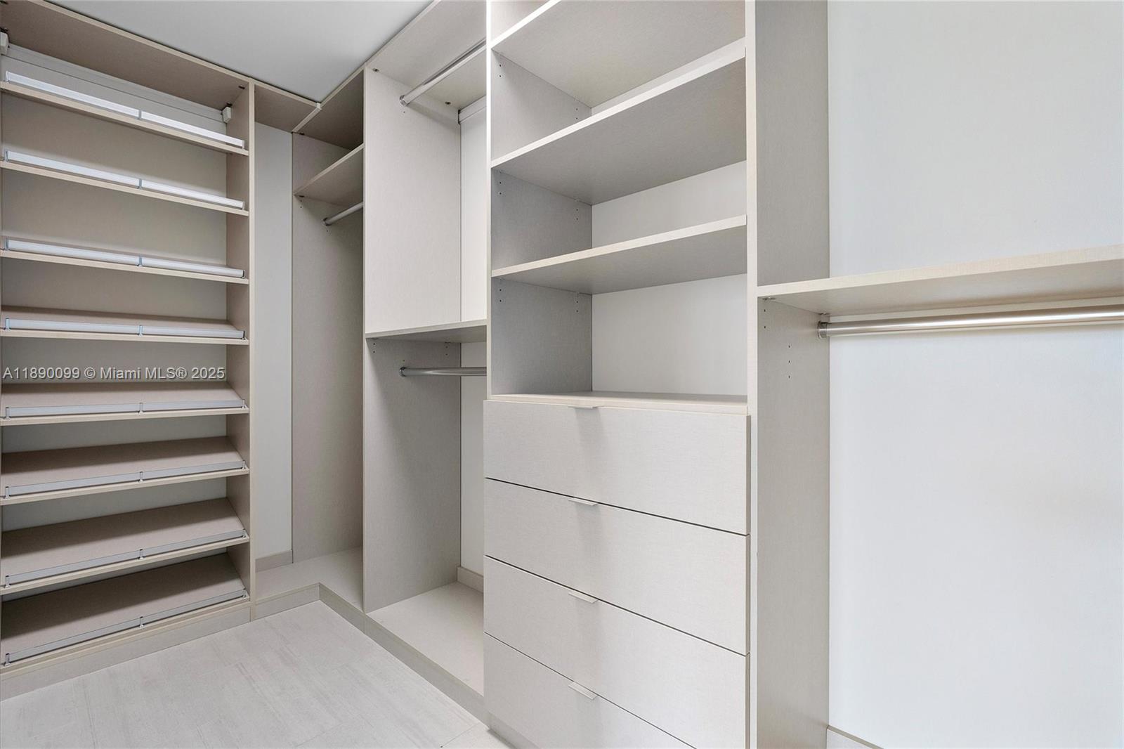1000 Brickell Plz #2102, Miami FL 33131
