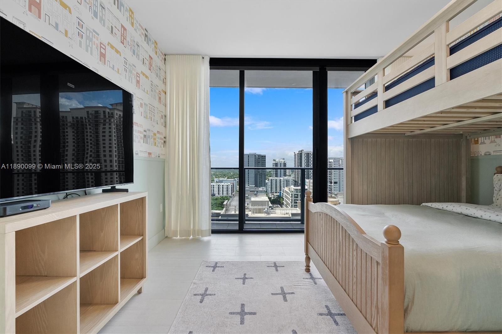 1000 Brickell Plz #2102, Miami FL 33131