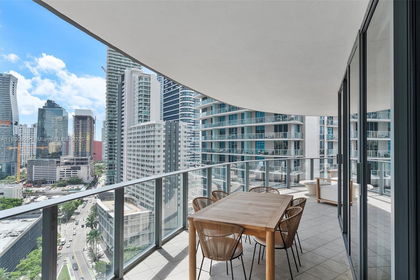1000 Brickell Plz #2102, Miami FL 33131