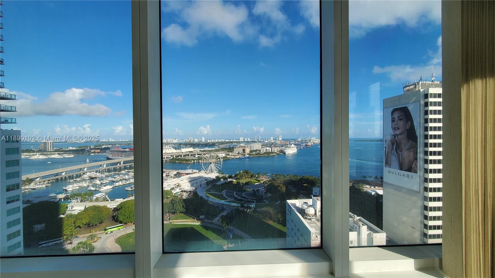253 NE 2nd St #2709, Miami FL 33132