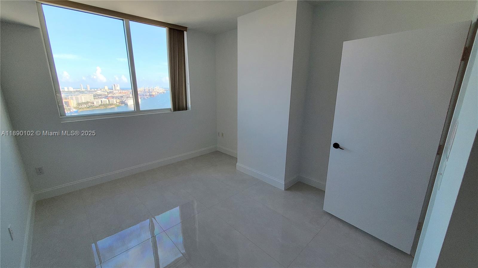253 NE 2nd St #2709, Miami FL 33132