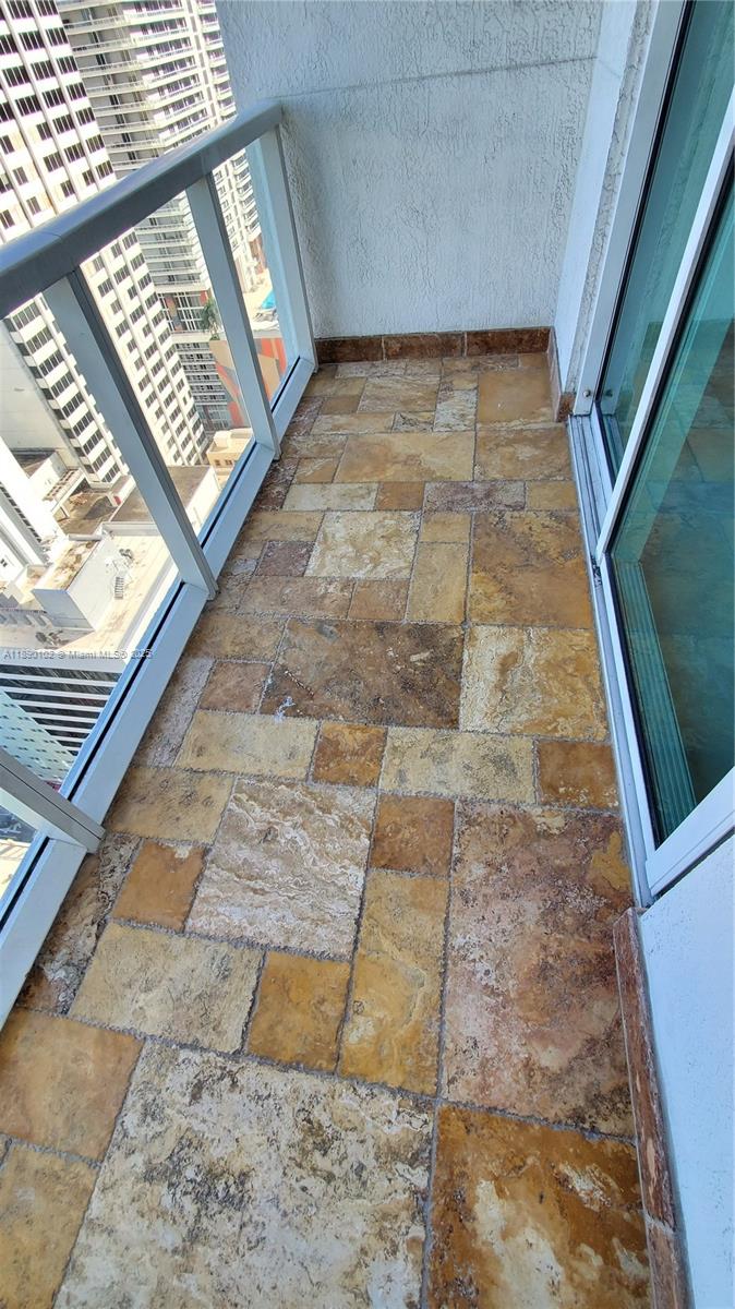 253 NE 2nd St #2709, Miami FL 33132