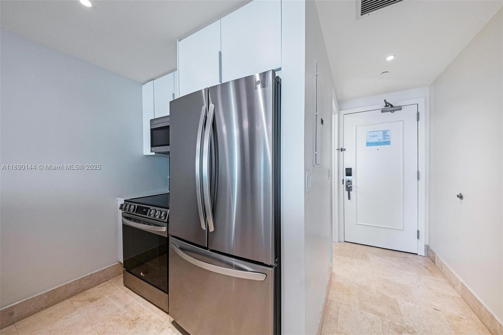 4401 Collins Ave #3312, Miami Beach FL 33140