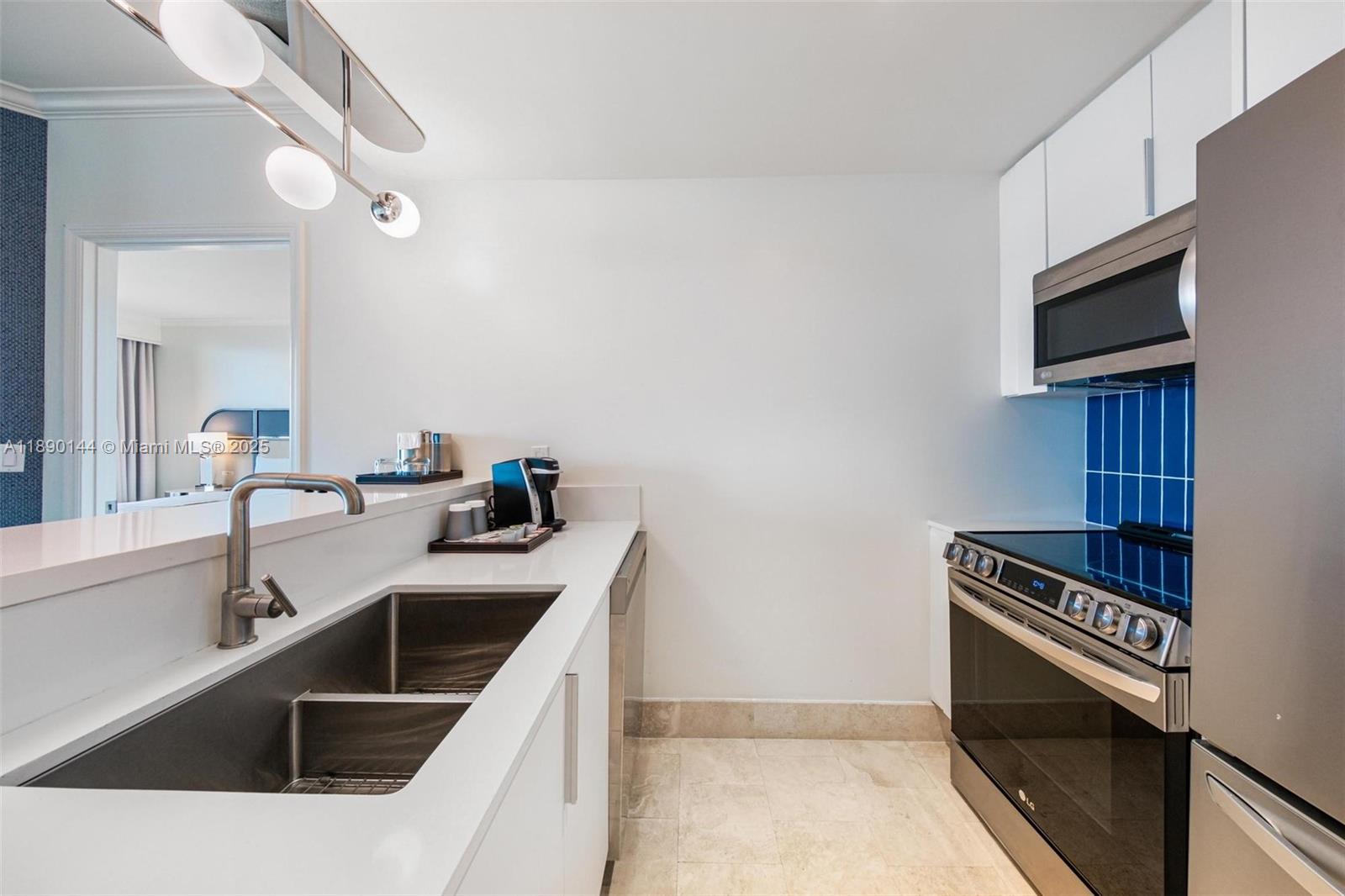 4401 Collins Ave #3312, Miami Beach FL 33140