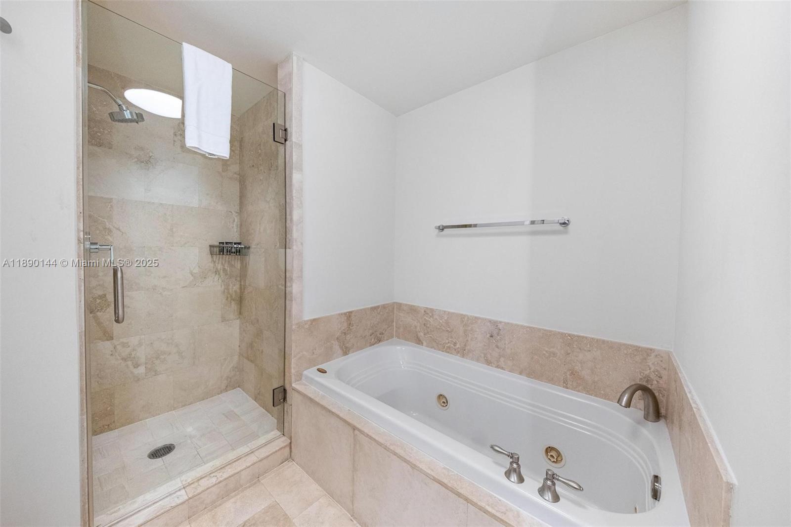 4401 Collins Ave #3312, Miami Beach FL 33140