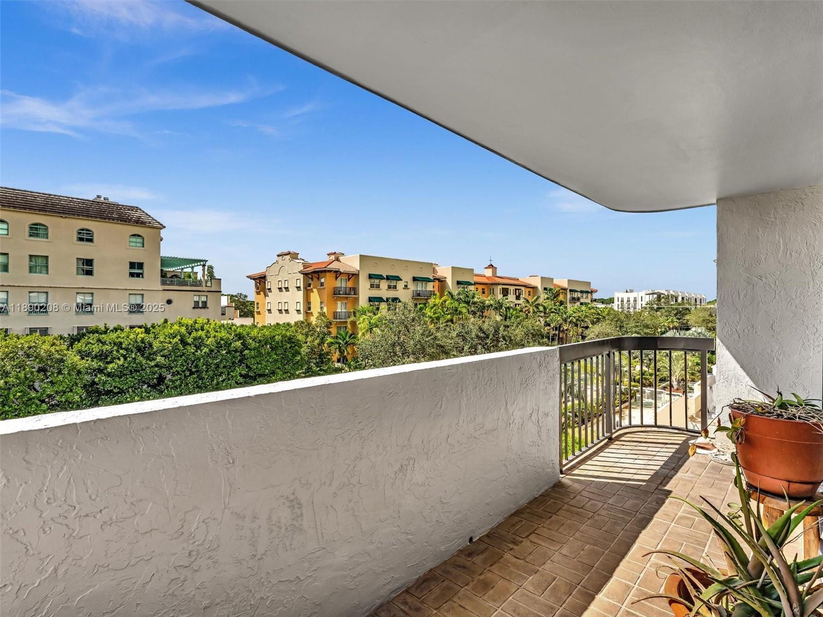 600 Biltmore Way #406, Coral Gables FL 33134