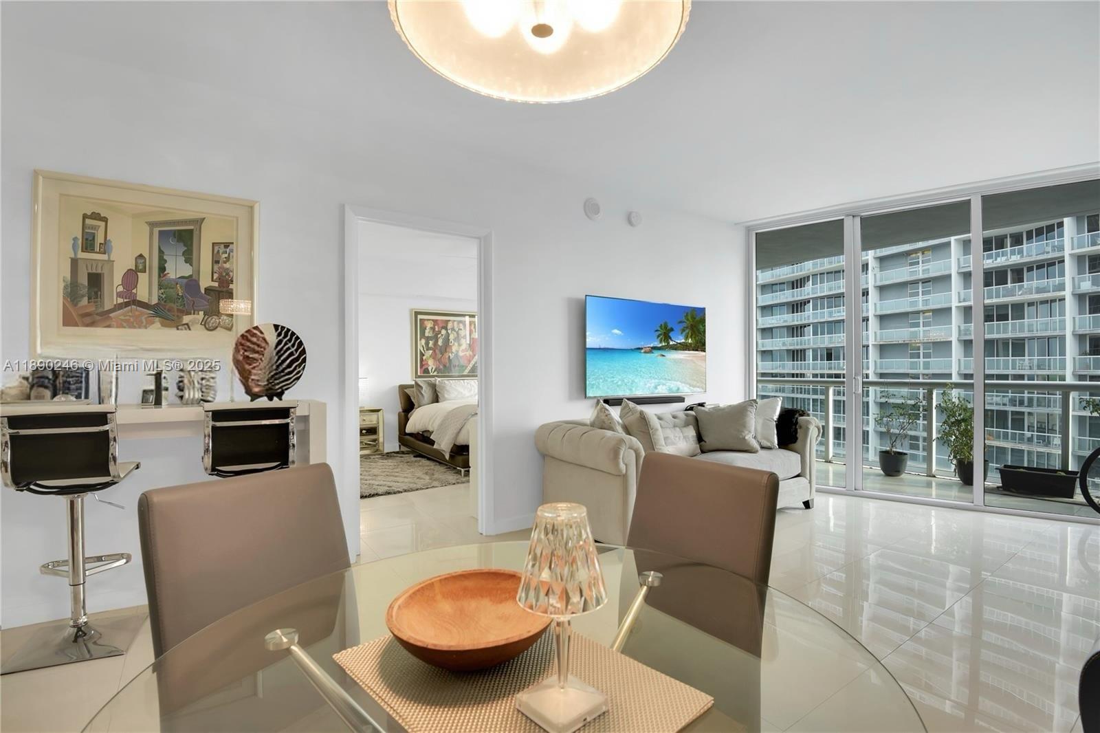 475 Brickell Ave #4711, Miami FL 33131