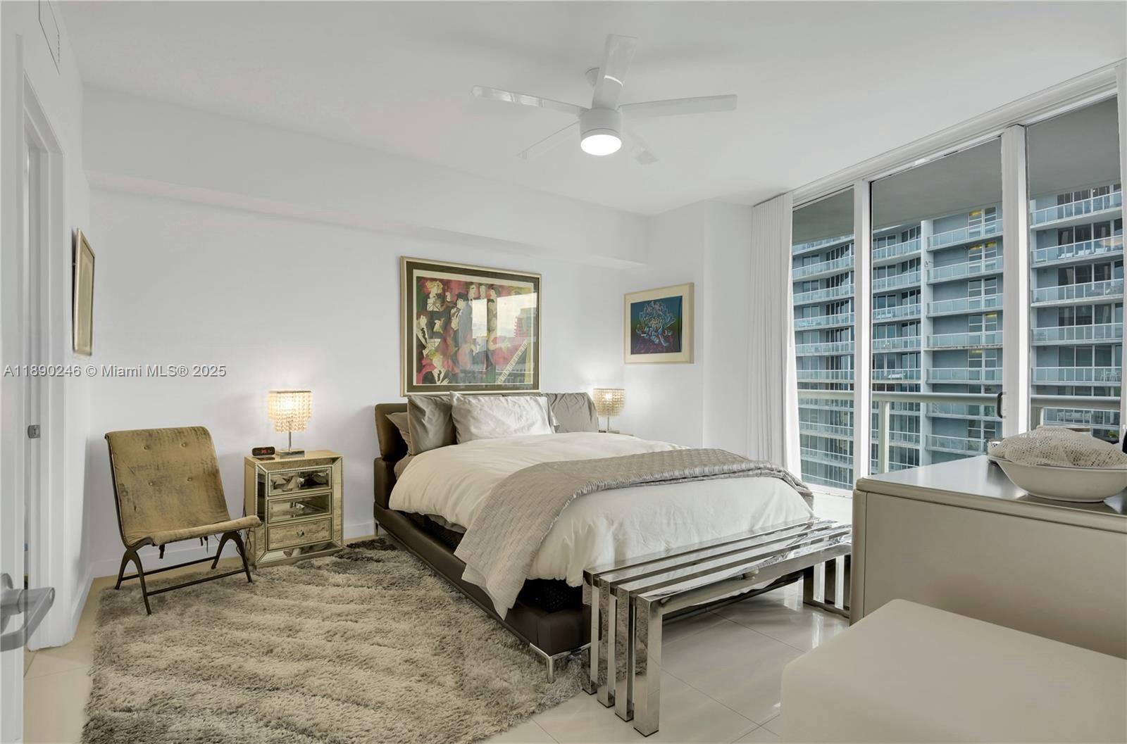 475 Brickell Ave #4711, Miami FL 33131