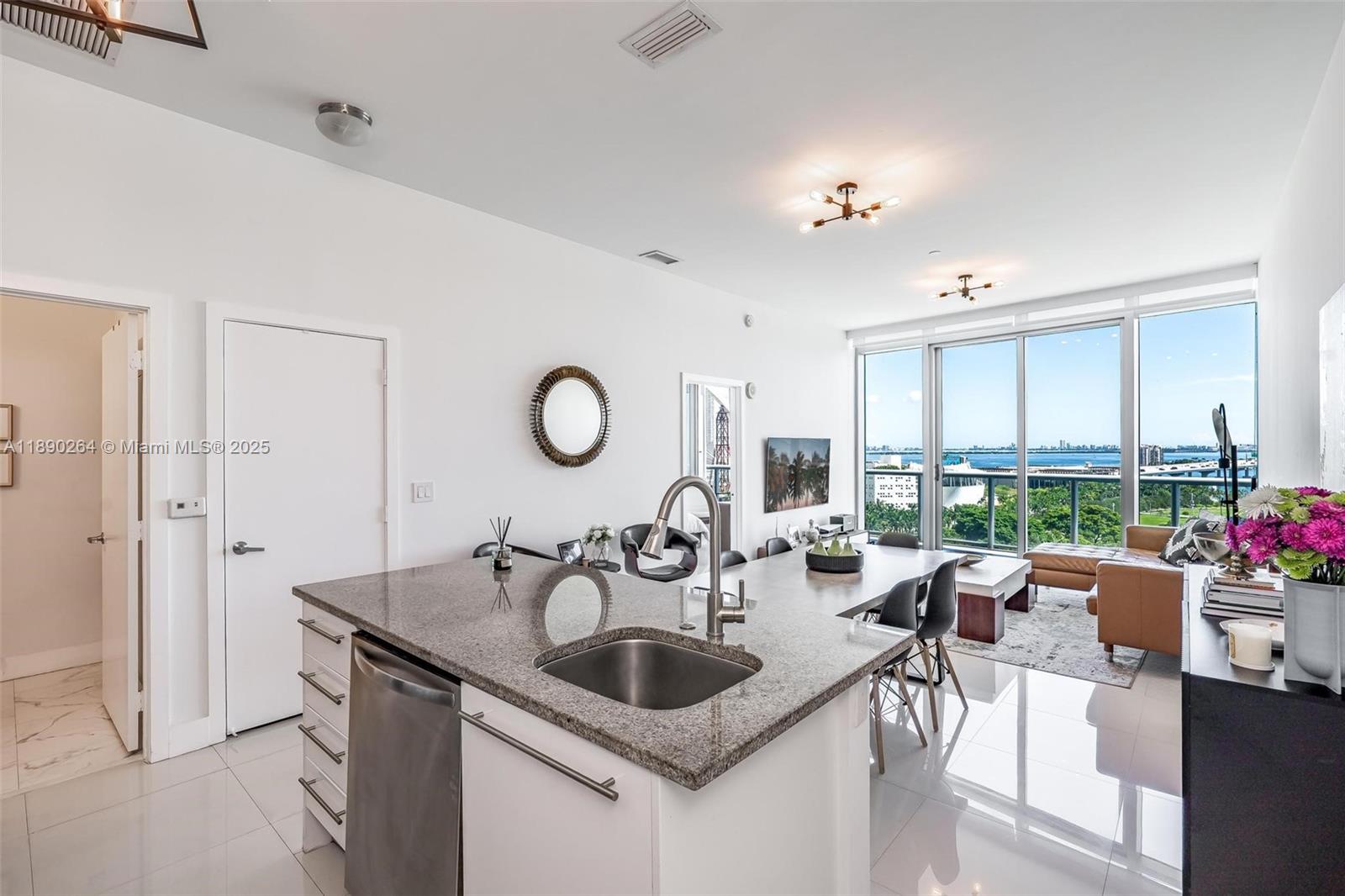 888 Biscayne Blvd #1210, Miami FL 33132