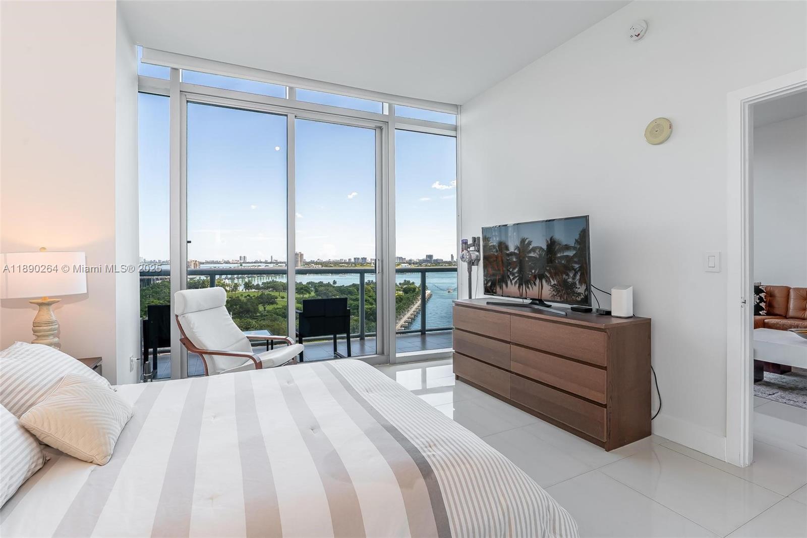 888 Biscayne Blvd #1210, Miami FL 33132