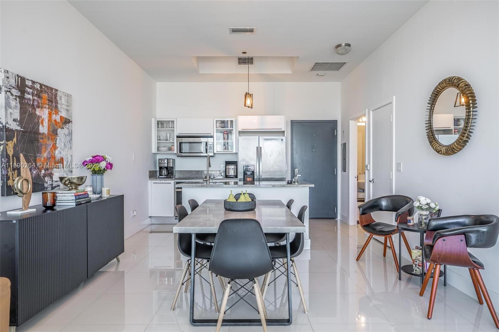 888 Biscayne Blvd #1210, Miami FL 33132