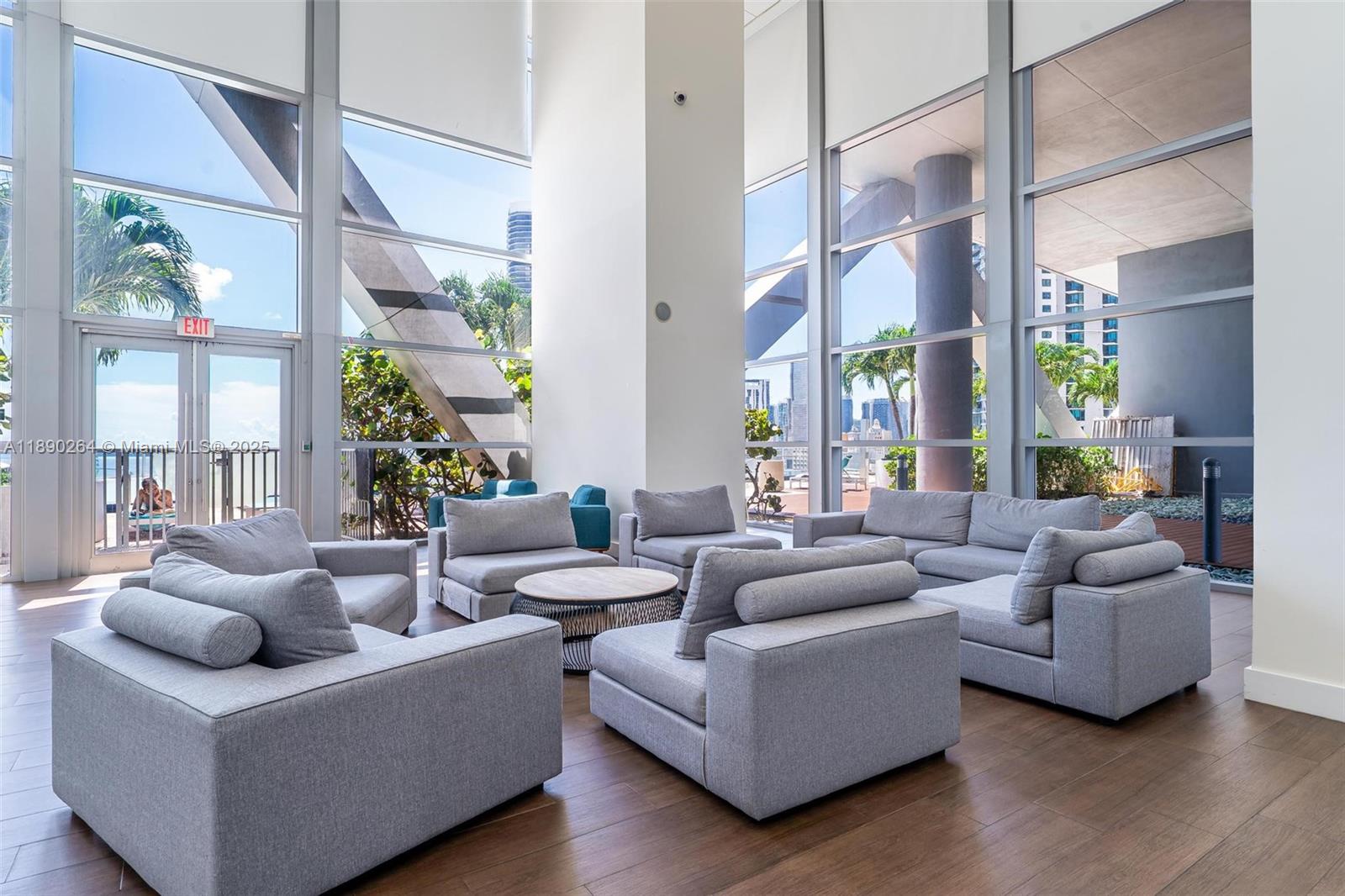 888 Biscayne Blvd #1210, Miami FL 33132