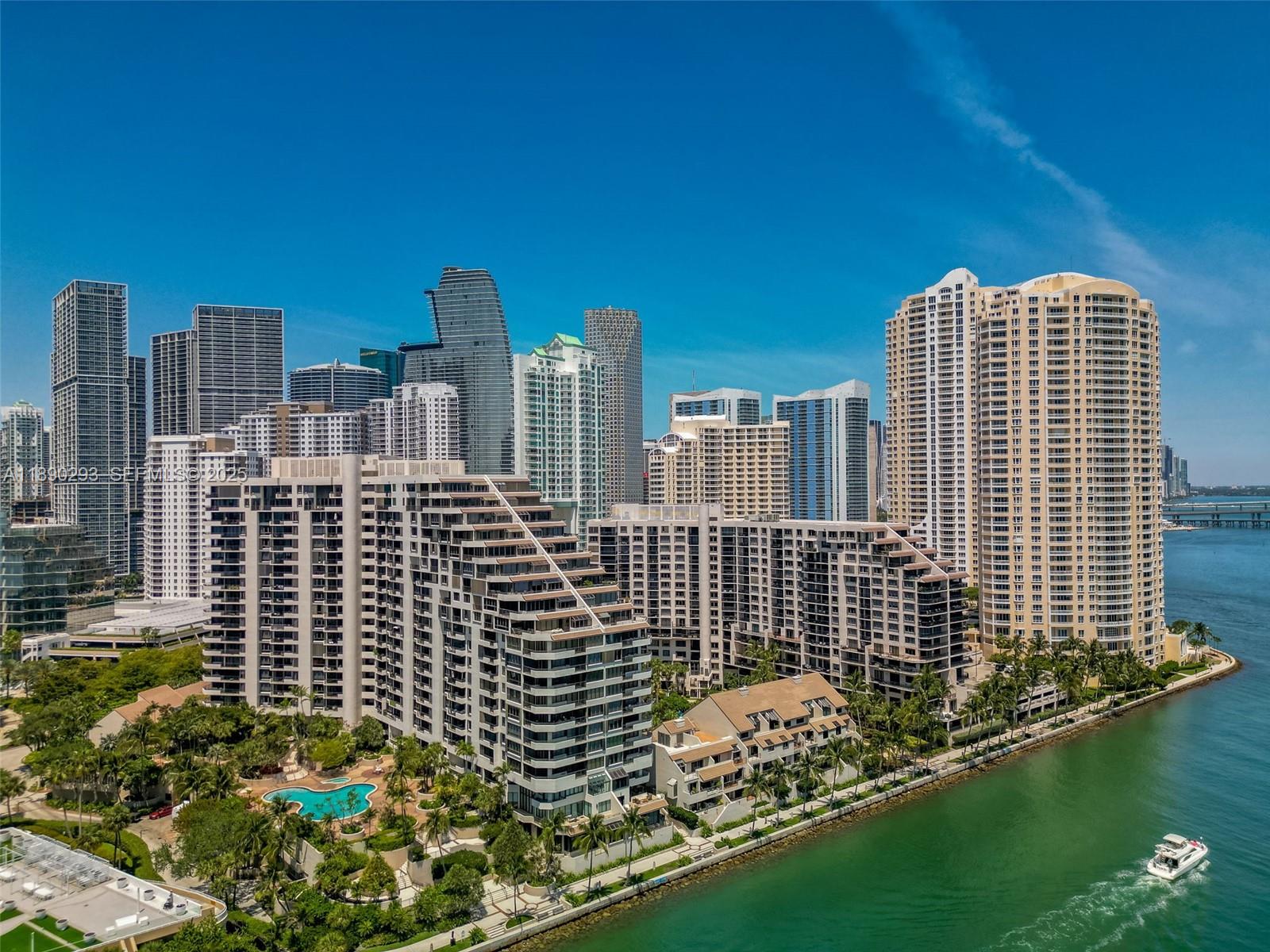 520 Brickell Key Dr #UPH-03, Miami FL 33131