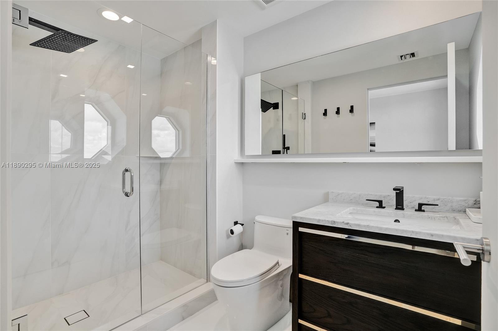 17875 Collins Ave #3101, Sunny Isles Beach FL 33160