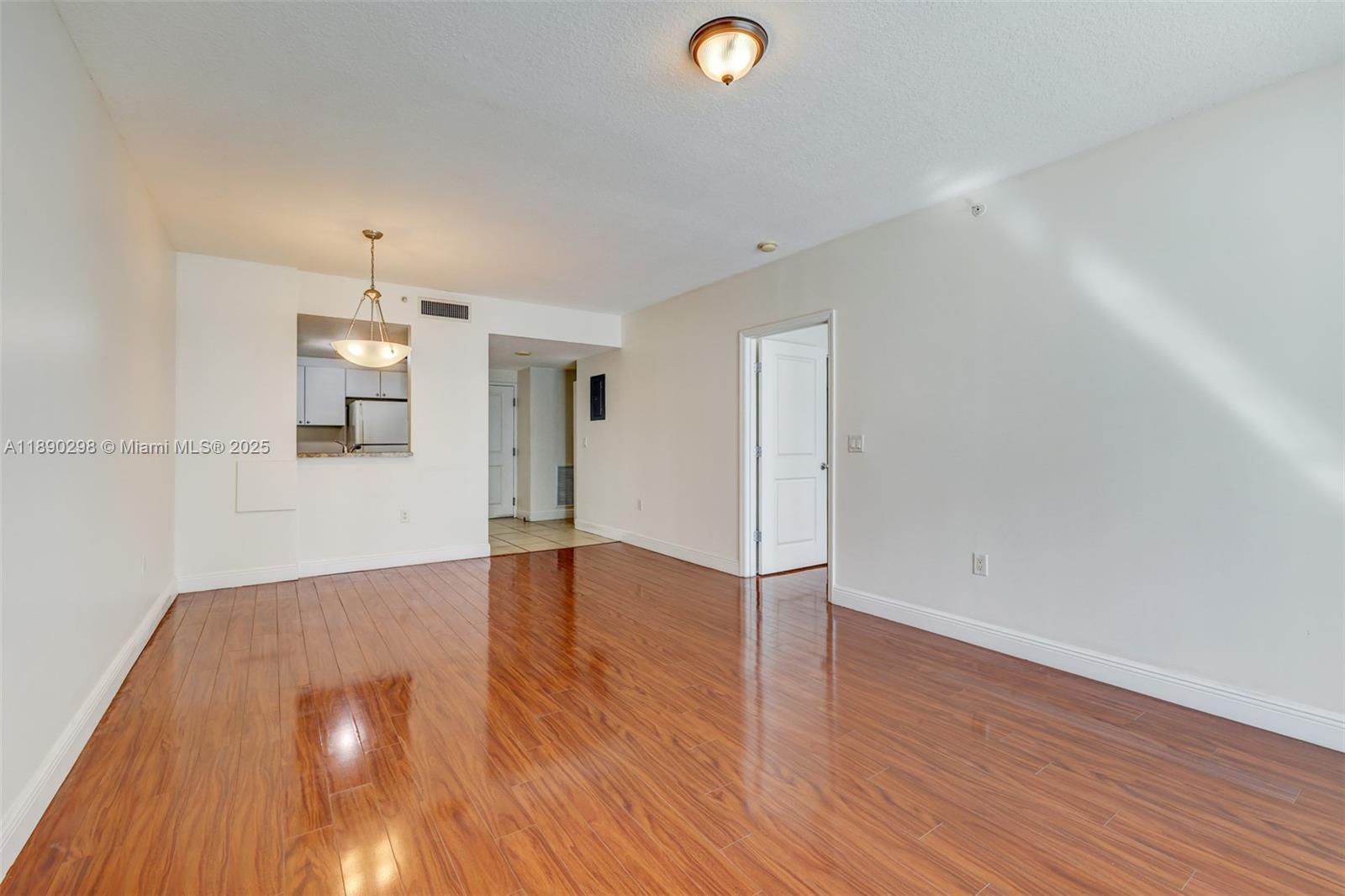 1250 S Miami Ave #1010, Miami FL 33130